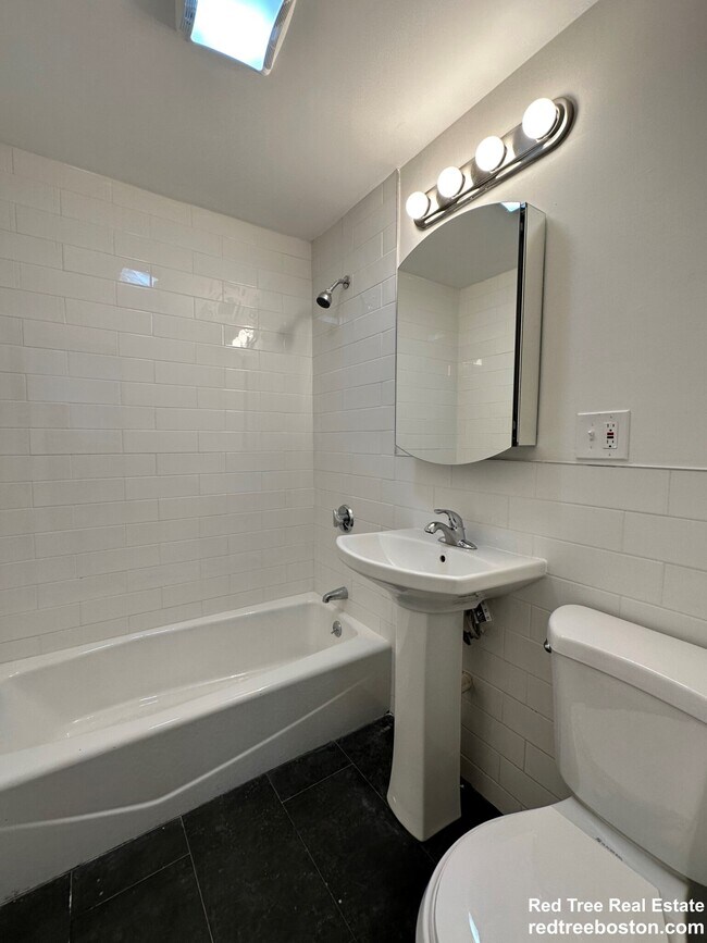 Photo - 27 Egremont Rd Unit 1