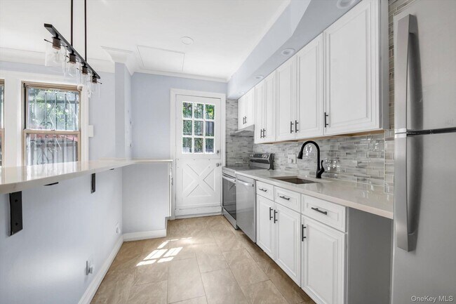 Photo - 31-39 56th St