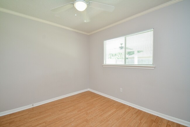 Photo - 1910 Crosscoach Ln