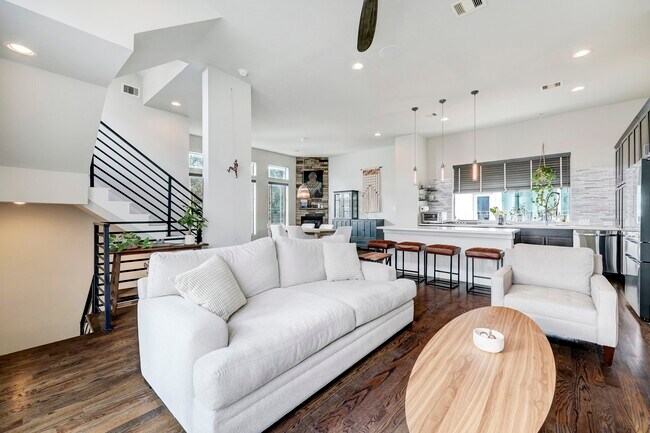 Photo - 5622 Kiam St