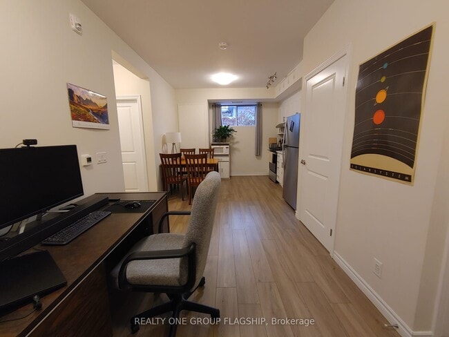 Photo - 712 Glen Forrest Blvd Unité 004