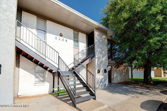 Building Photo - 3206 Salisbury Ave Rental