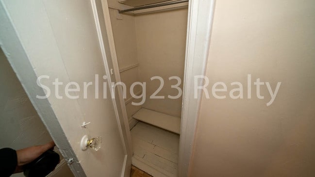 Photo - 89-19 32nd Ave