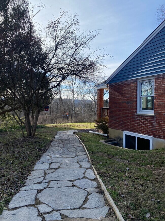 Photo - 9645 Loveland Madeira Rd