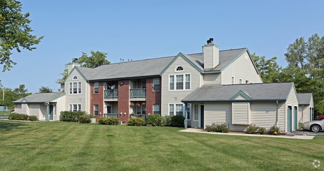 Building Photo - St. James Place Rental