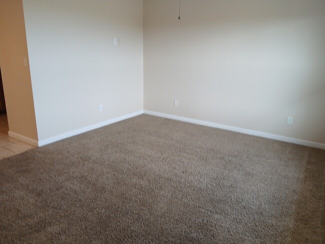 Photo - 1009 Briarwood Rd