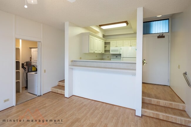Photo - 1030 Aoloa Pl