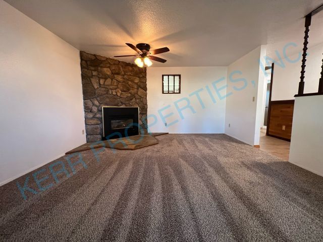 Photo - 18138 Seaman Ave