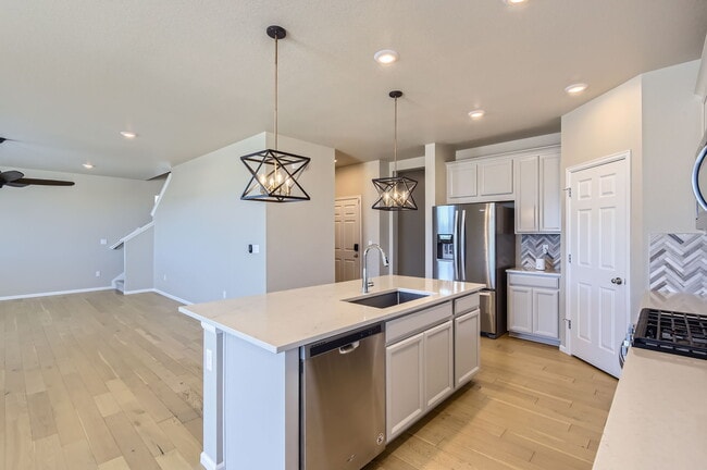 Photo - 588 Silver Rock Trl