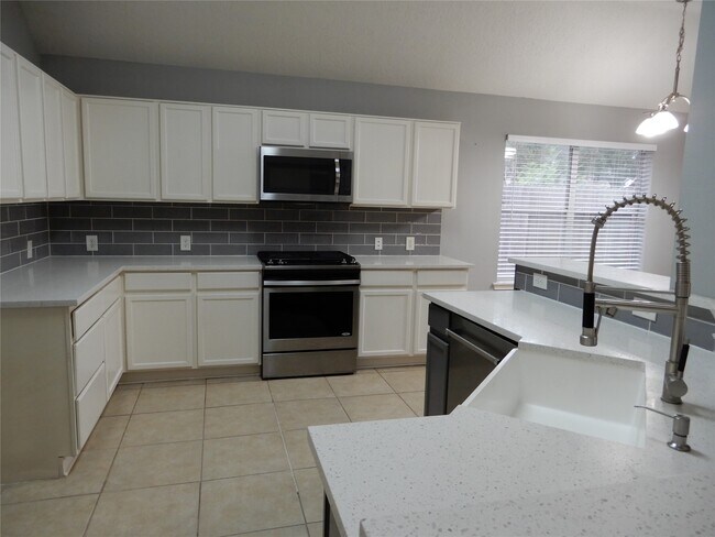 Photo - 1119 Nogales Bend Dr