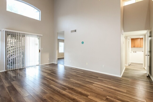 Photo - 17461 N 14th St