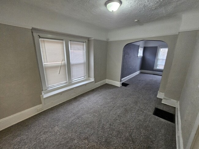 Photo - 17005 Grovewood Ave