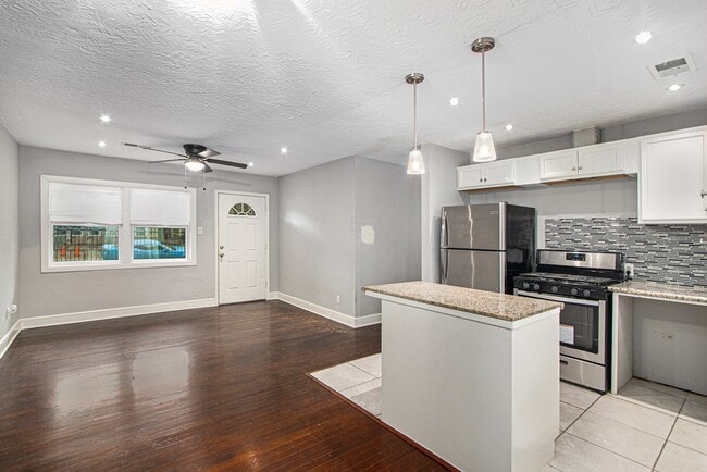 Photo - 9414 Rosehaven Dr