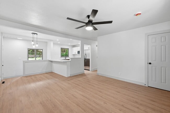 Photo - 1315 Oswego St