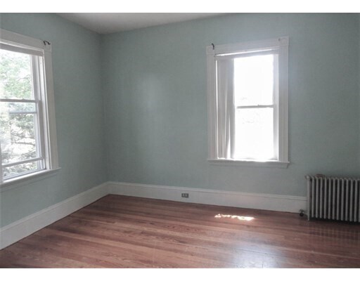 Photo - 256 Clyde St Unit 3