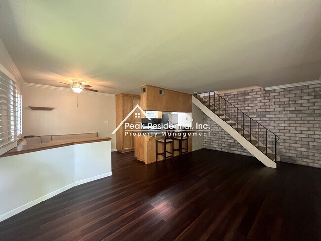 Photo - 2bd/1ba Condo with 1 Car Garage- Minutes F...