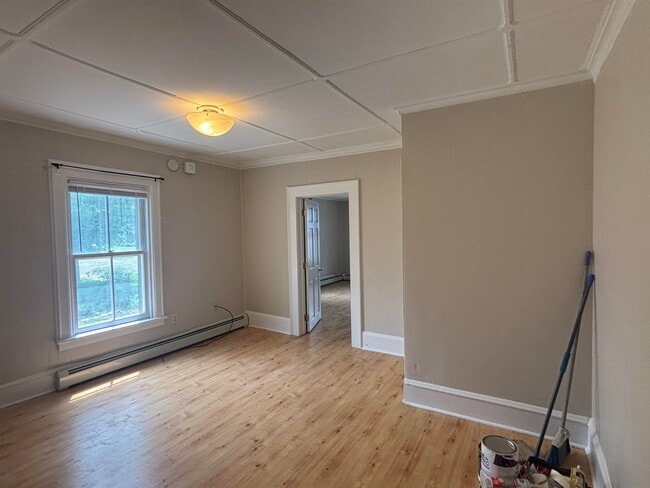 Photo - 27 Upper Welden St Unit 2