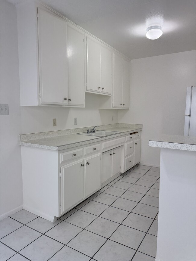 Photo - 15411 S Western Ave Unidad A