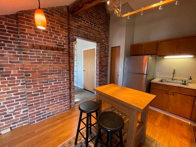 Photo - 269 Commercial St Unit 5F