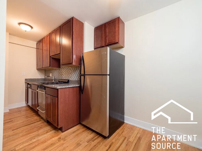 Photo - 631 W Barry Ave Unit 204