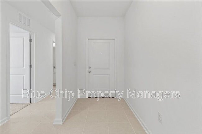 Photo - 2295 Green Valley St