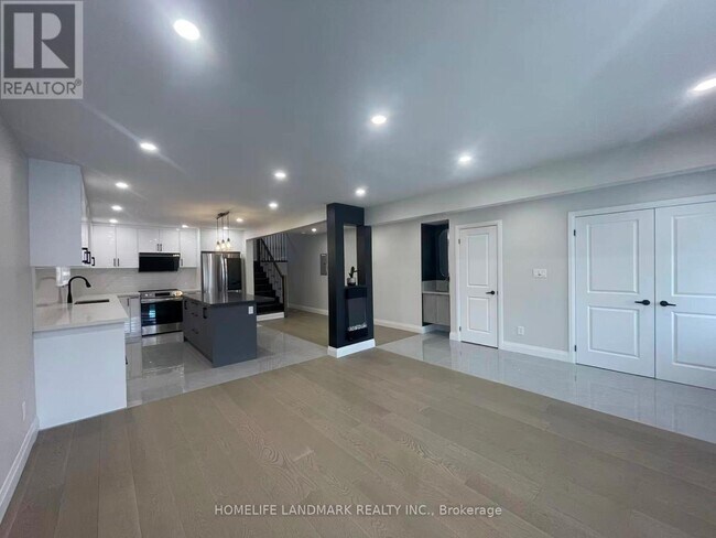 Photo - 17 Rosemeade Ave