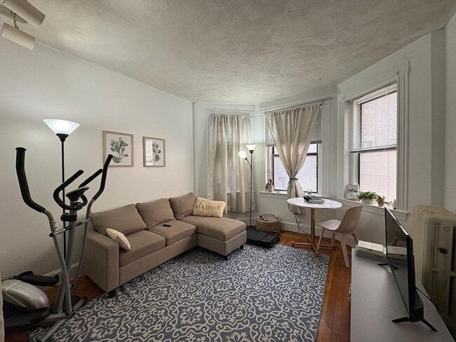 Photo - 111 Jersey St Unit 8