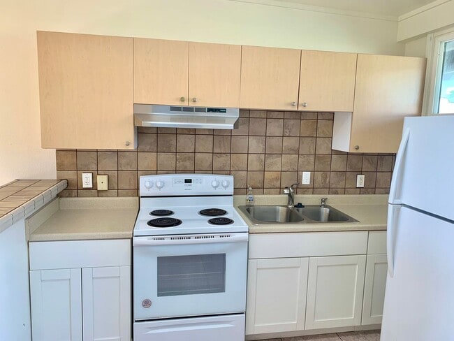 Building Photo - 471 Liholiho St Unit 221