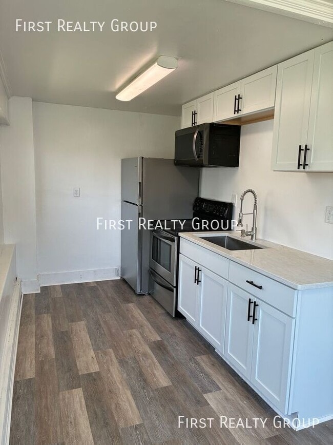 Photo - 908 Washington Ave Unit Apt. A