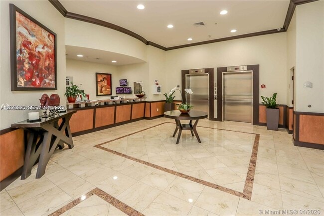 Photo - 2030 Douglas Rd Unit 724