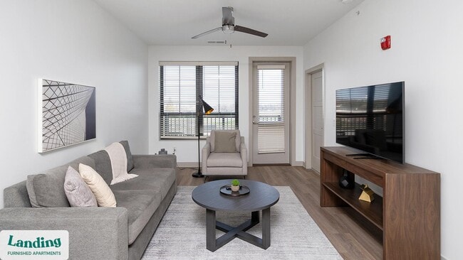 Photo - 5811 Main St Unidad 1-321.1407301