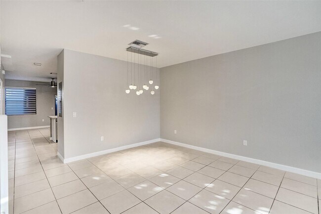 Photo - 389 NE 208th Ter