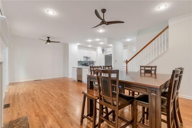 Photo - 1649 Emory Pl Dr NE