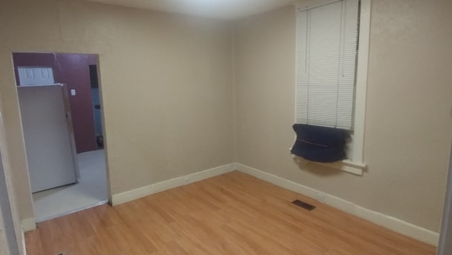 Photo - 2903 Pingree Ave E