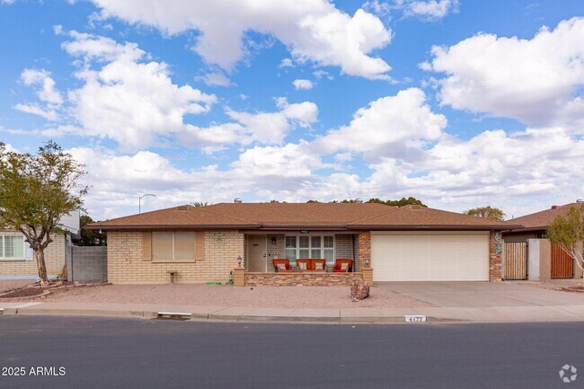 Building Photo - 4422 E Escondido Ave Rental