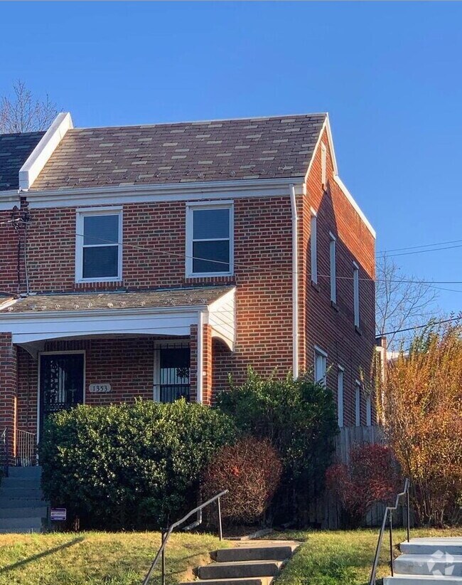 Building Photo - Welcome Home!