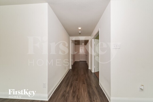 Photo - 2628 Warren Ln