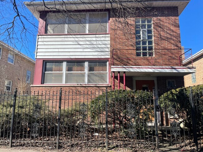 Photo - 7130 N Paulina St