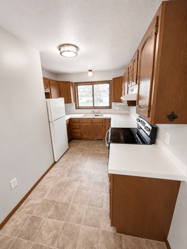 Photo - 4005 Heritage Rd