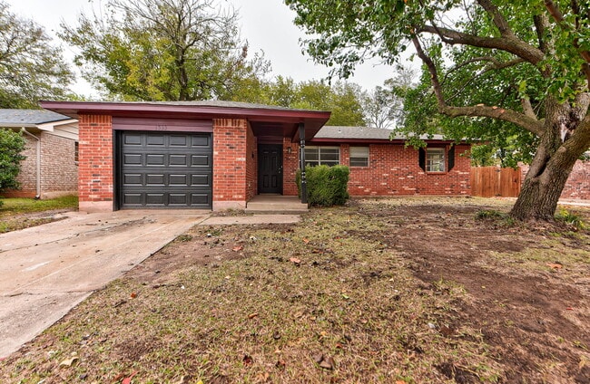 Building Photo - 1333 E Brooks St