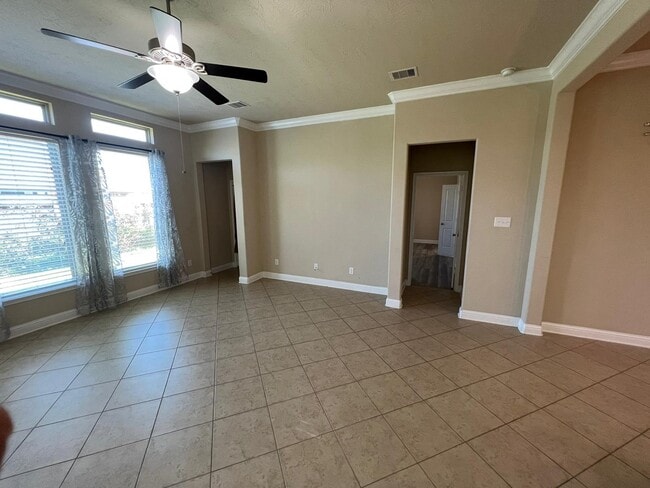 Building Photo - 8119 Sweet Gardens Ct Rental