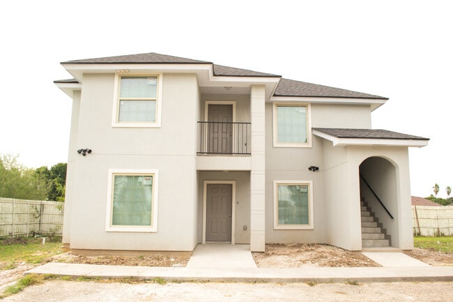 Photo - 1010 Jesse St Apartments Unit Upstairs