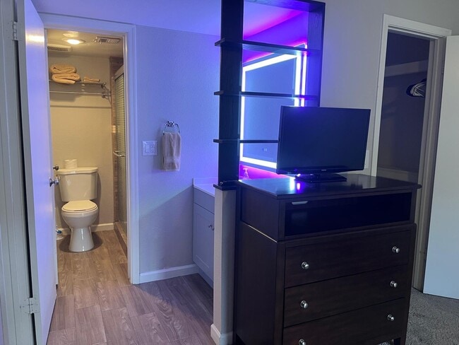 Photo - 533 W Guadalupe Rd Unit 2