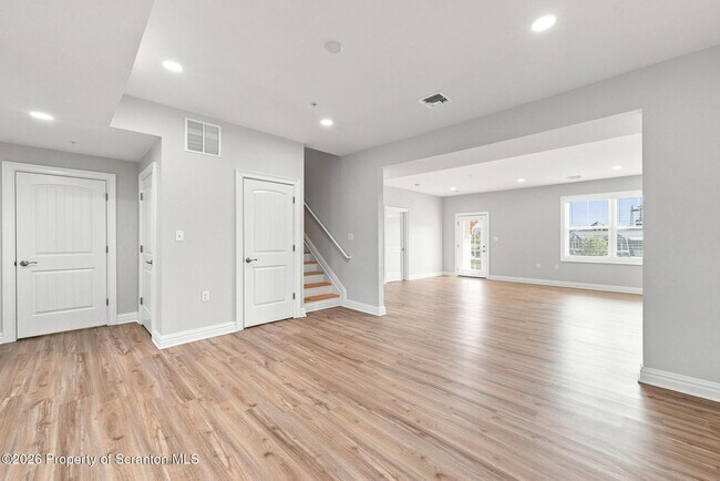 Photo - 13 Dunbar Wy