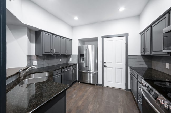 Photo - 700 Harpeth Trace Dr