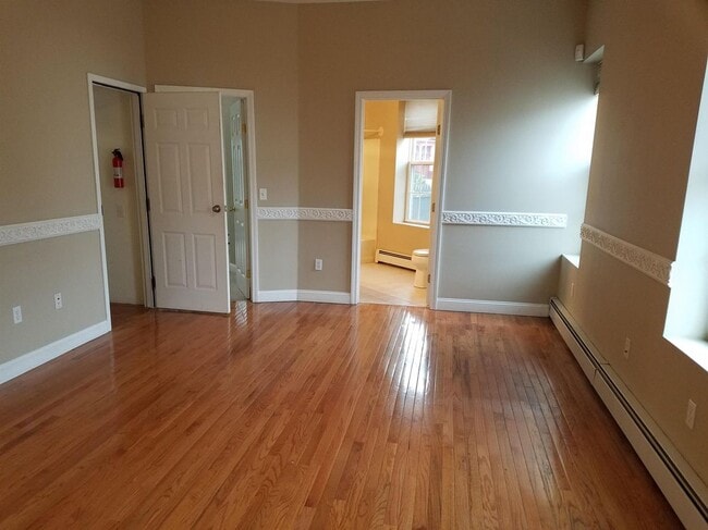 Photo - 585 Beech St Unit first floor