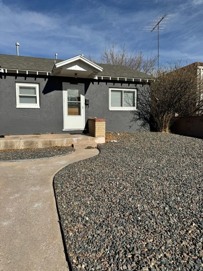 Building Photo - 1918/1920/1922 East 16th Street Unit 1922