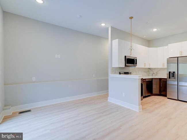 Photo - 2421 Frankford Ave Apartment Unit 1 / #2