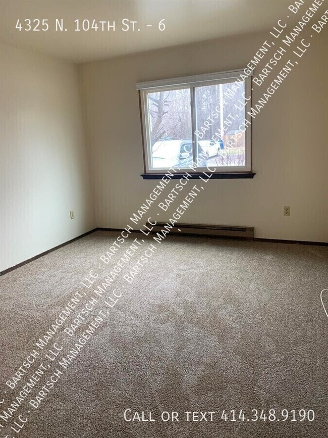Photo - 4325 N 104th St Unit 6