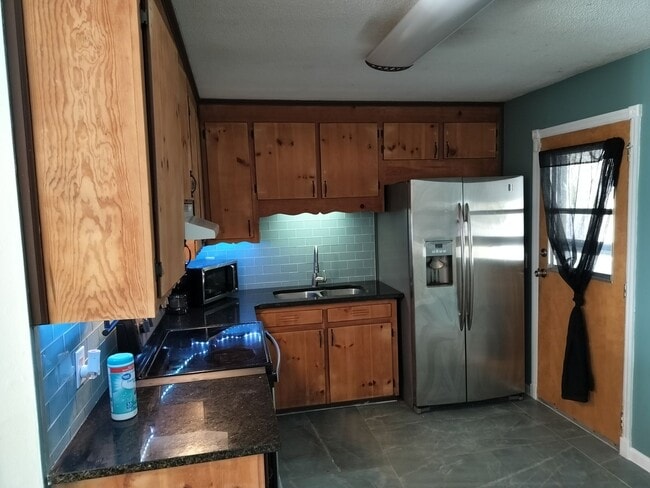 Photo - Near Liberty